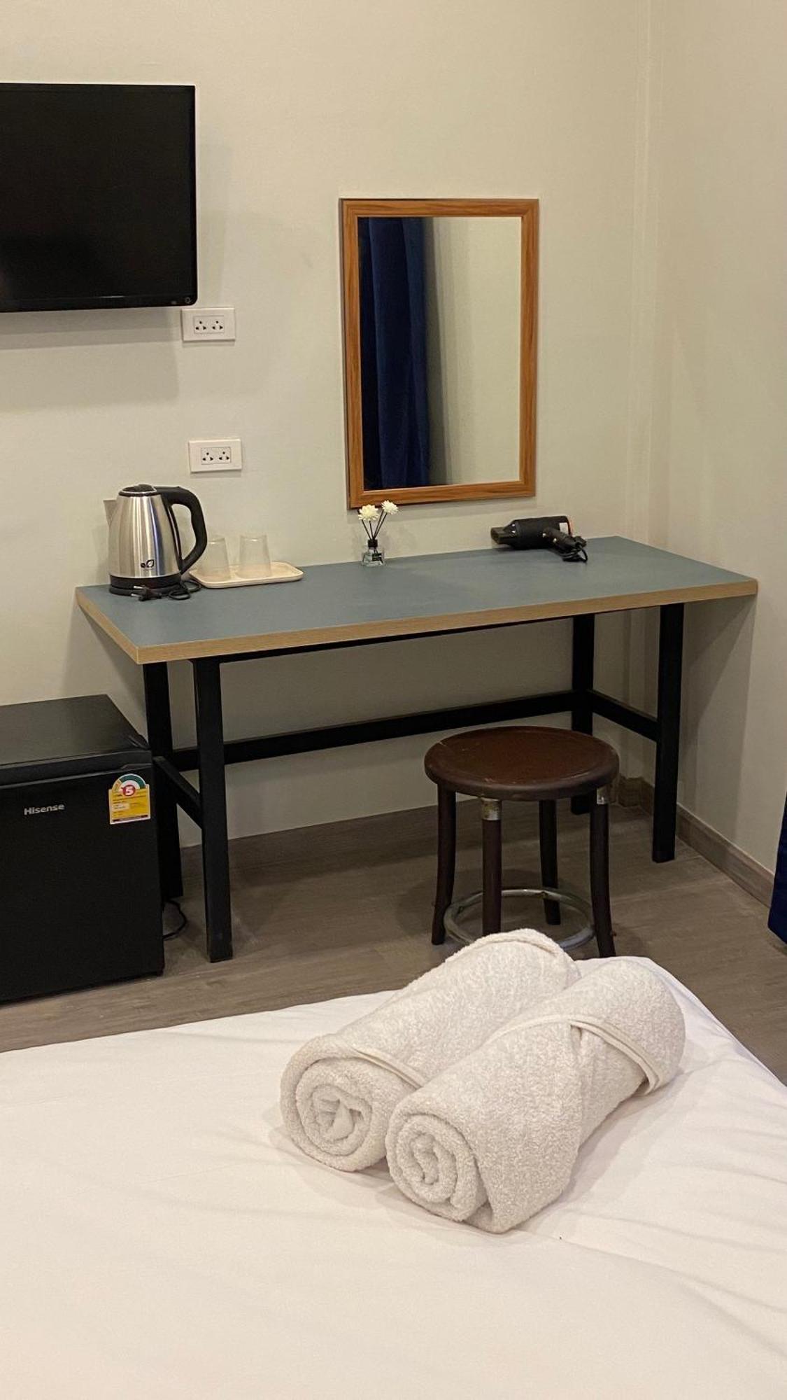 Hidden Dragon X Yaowarat Road Apartment Bangkok Ngoại thất bức ảnh