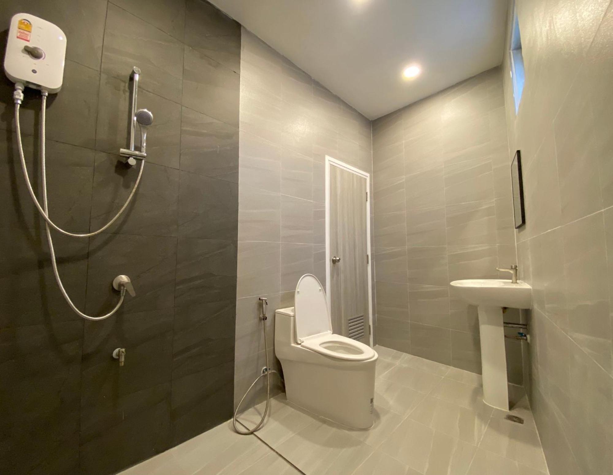 Hidden Dragon X Yaowarat Road Apartment Bangkok Ngoại thất bức ảnh